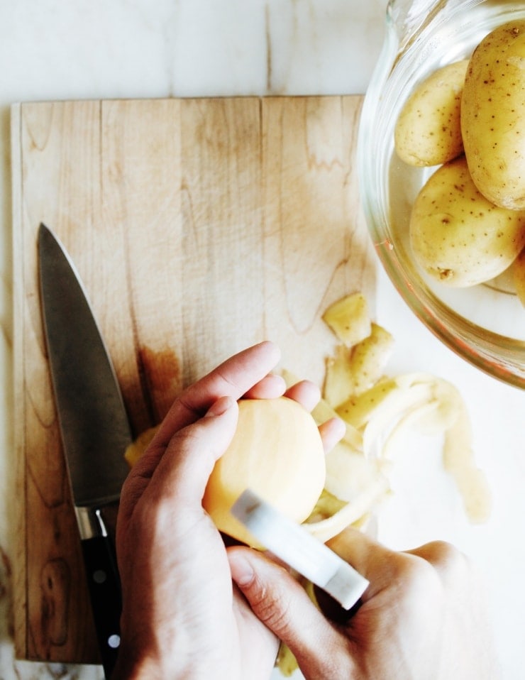 A recipe for the most fool-proof crispy roasted potatoes you'll ever make. All you need is a few basic ingredients and an oven. | sophisticatedgourmet.com