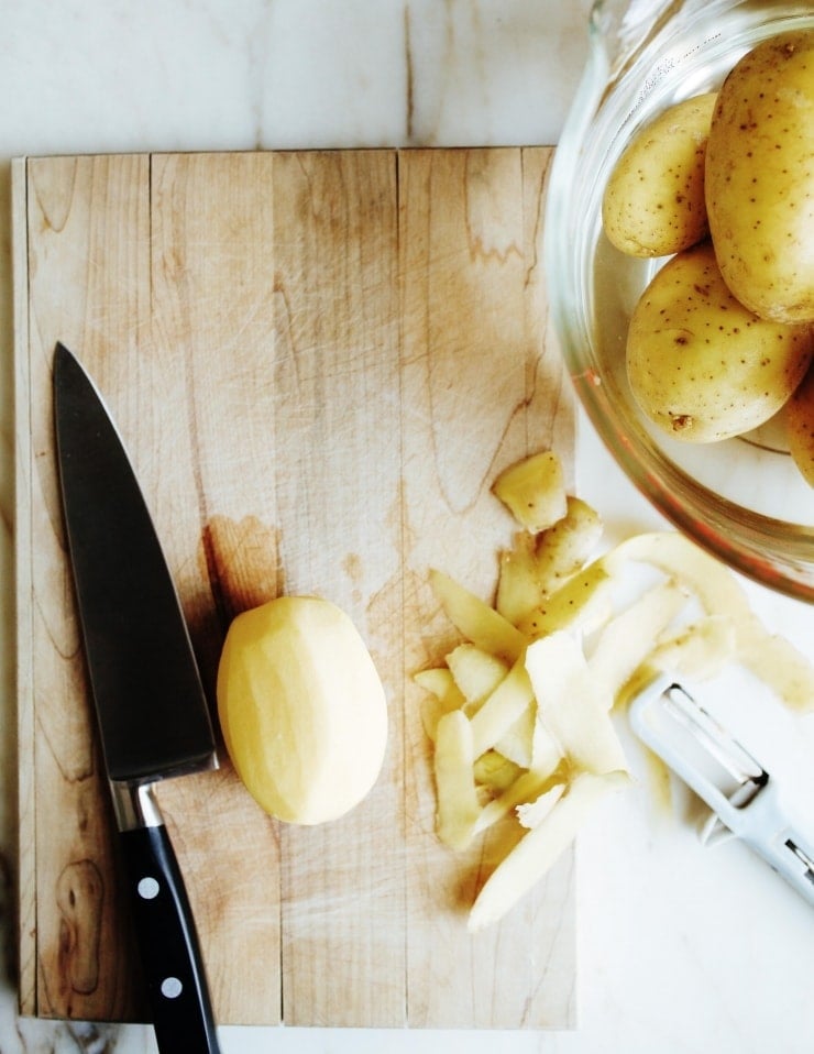 A recipe for the most fool-proof crispy roasted potatoes you'll ever make. All you need is a few basic ingredients and an oven. | sophisticatedgourmet.com