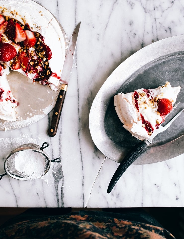 Strawberry Pavlova Recipe | sophisticatedgourmet.com