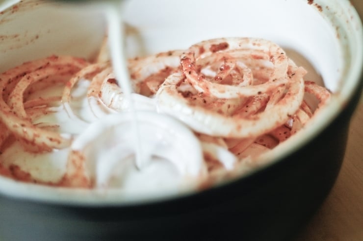 Buttermilk Onion Rings Recipe | sophisticatedgourmet.com