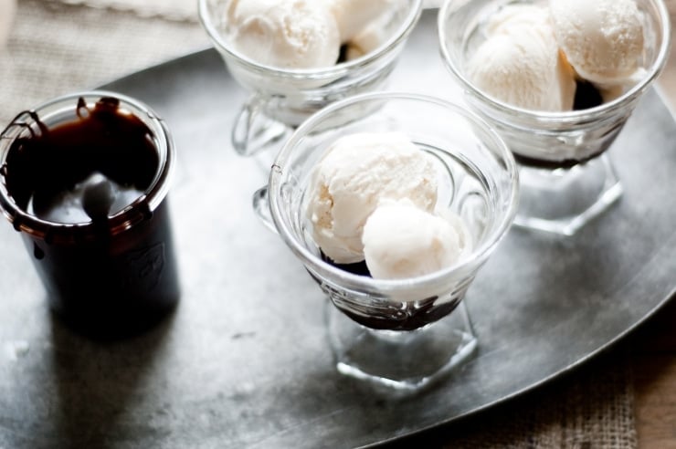 Very Best Chocolate Fudge Sauce Recipe | sophisticatedgourmet.com