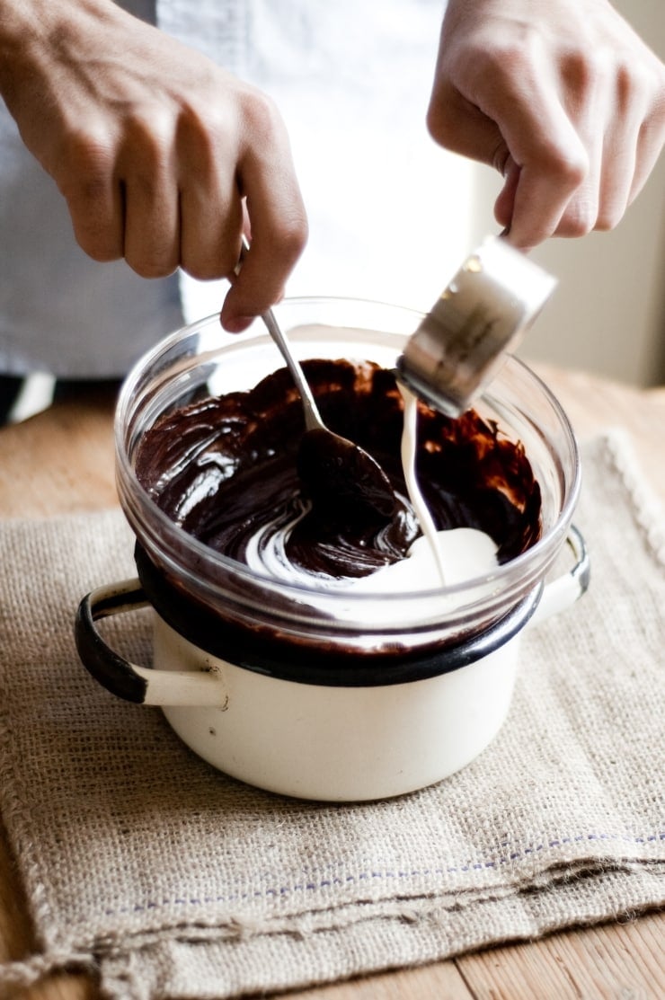 Very Best Chocolate Fudge Sauce Recipe | sophisticatedgourmet.com