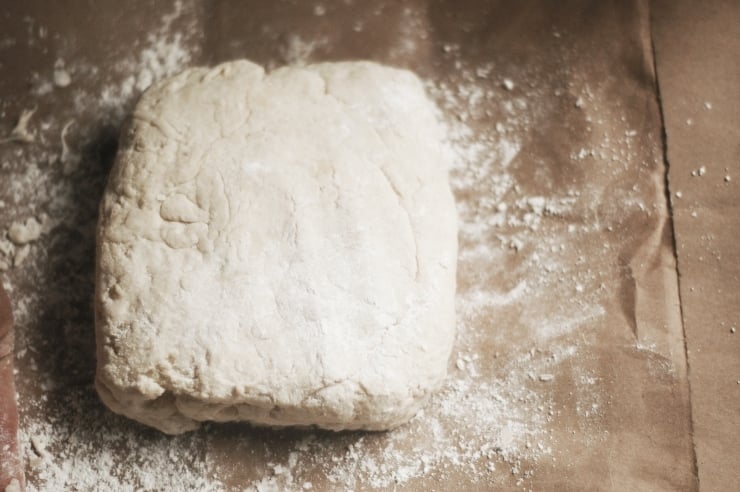 Easy Buttermilk Biscuits Recipe | sophisticatedgourmet.com