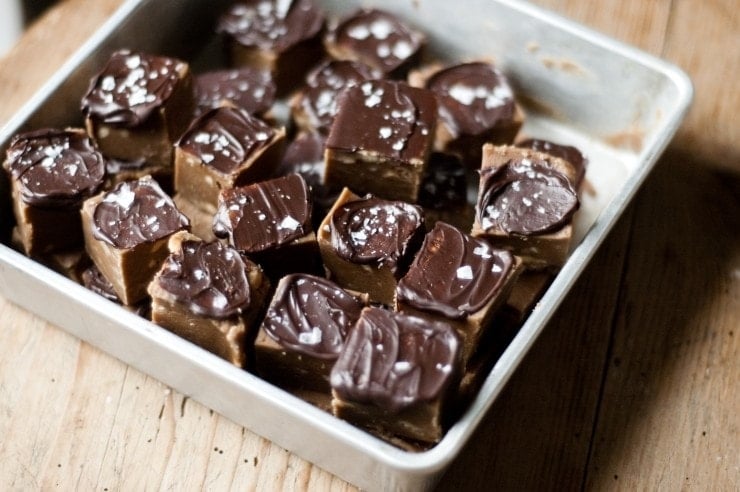 Easy Peanut Butter Fudge Recipe | sophisticatedgourmet.com