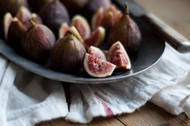 Fig Tarts Recipe | sophisticatedgourmet.com