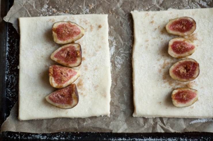 Fig Tarts Recipe | sophisticatedgourmet.com