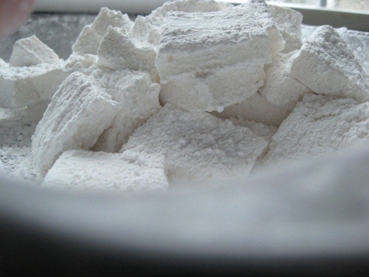 Homemade Marshmallows Recipe | sophisticatedgourmet.com