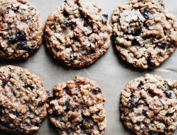 Oatmeal Raisin Cookies Recipe | sophisticatedgourmet.com