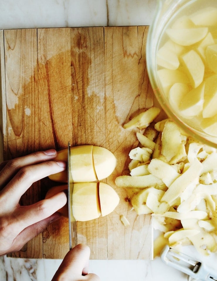 Cutting potatoes