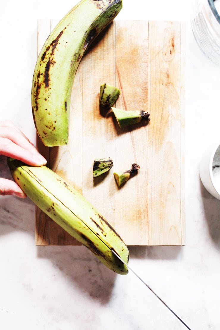 How to Cut and Peel a Green Plantain